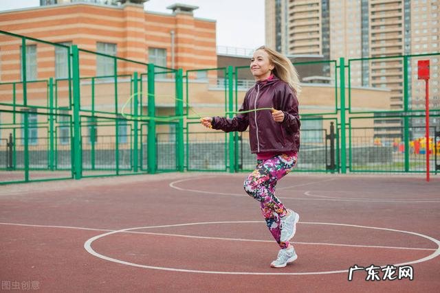 每天一组跳绳训练，每次10分钟，6个好处会光顾你