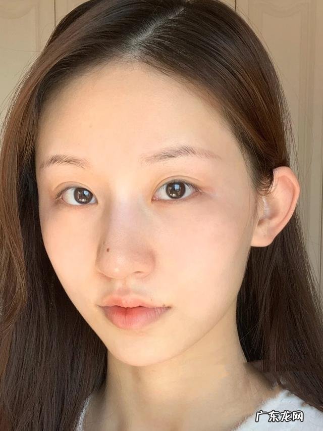 给小女娃化妆步骤 详细化妆步骤小技巧来了