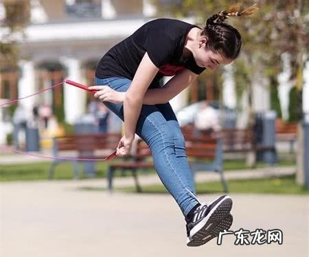 每晚跳绳15分钟,2个月能减脂多少斤做到3点,脂肪蹭蹭掉