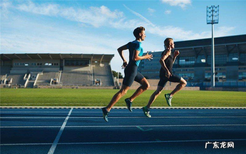 跳绳20分钟和跑步20分钟,一个月后哪个减肥更快