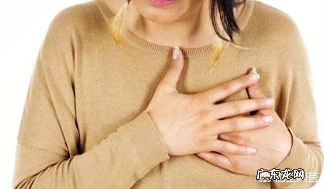 来月经前面两天,胸会有胀痛感,是什么原因?