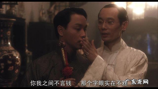 你愿意参加同学聚会吗？为什么？