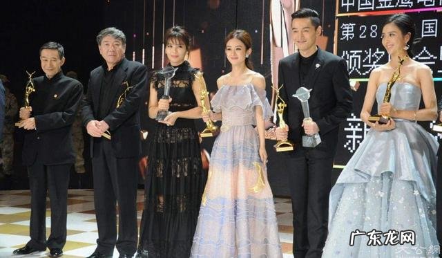 官宣!张小斐正式签约和颂传媒,或将与赵丽颖合作,贾玲怎么办?