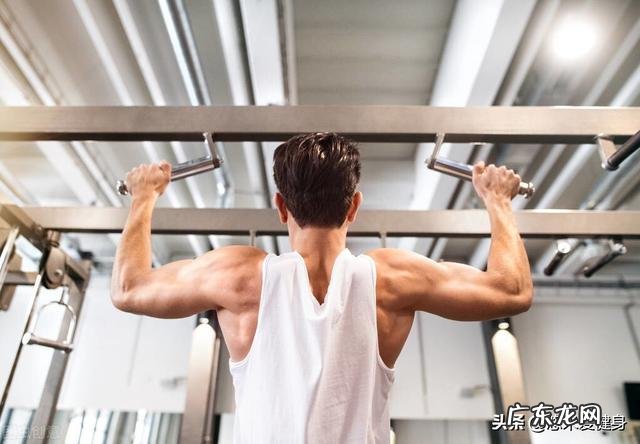 四十岁以后,可以进行大重量深蹲,硬拉,卧推训练吗