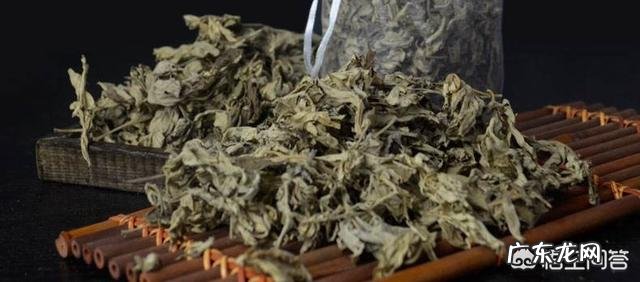 请问掉头发很厉害跟天天洗头发有关系吗？