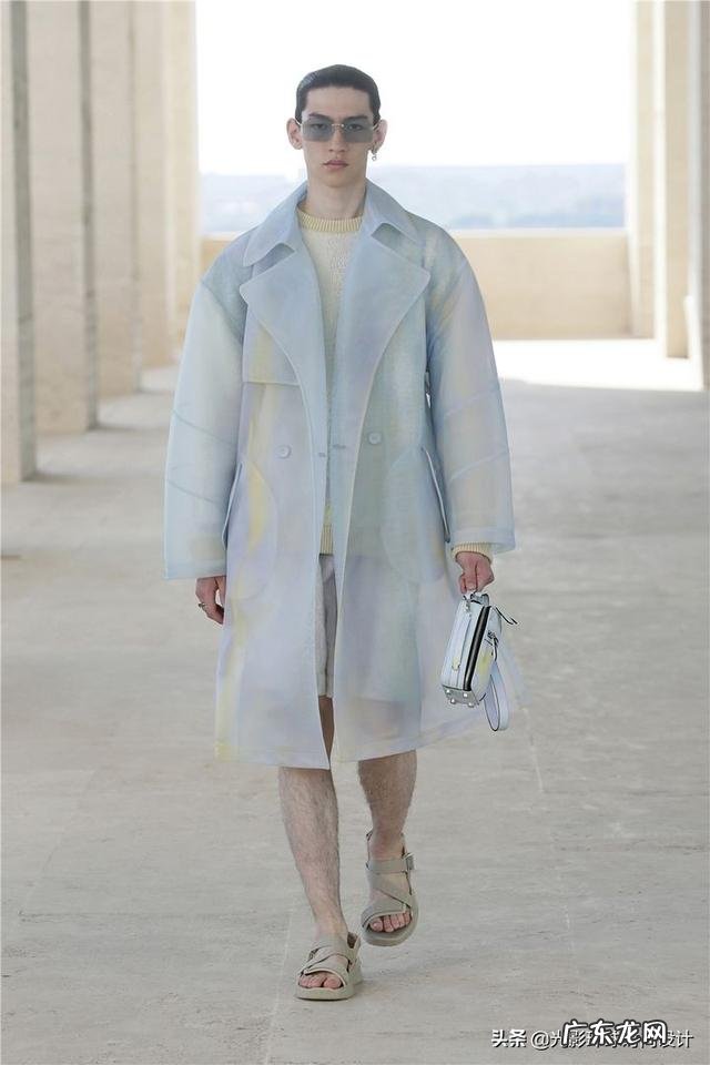 2022芬迪初春走秀款 芬迪2022新春爆款