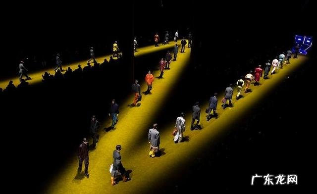 米兰欧美搭配图片大全 2022年美国米兰最时髦的搭配