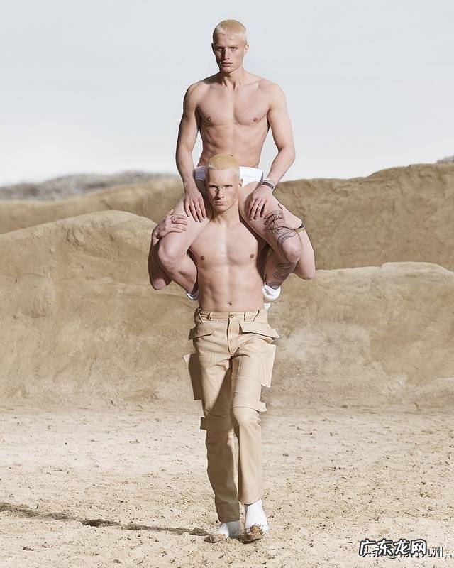 巴宝莉男装时装发布会 巴宝莉2021秋冬男装发布会图片