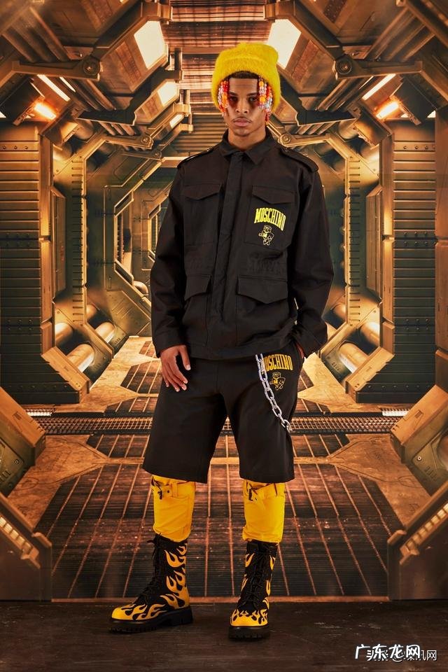 moschino 2022春夏男装系 moschino2022年秋冬服装图片