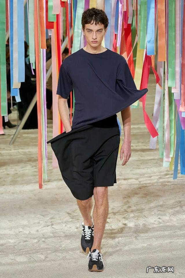 2022年男装流行趋势服装 2022年春夏服装流行趋势男装