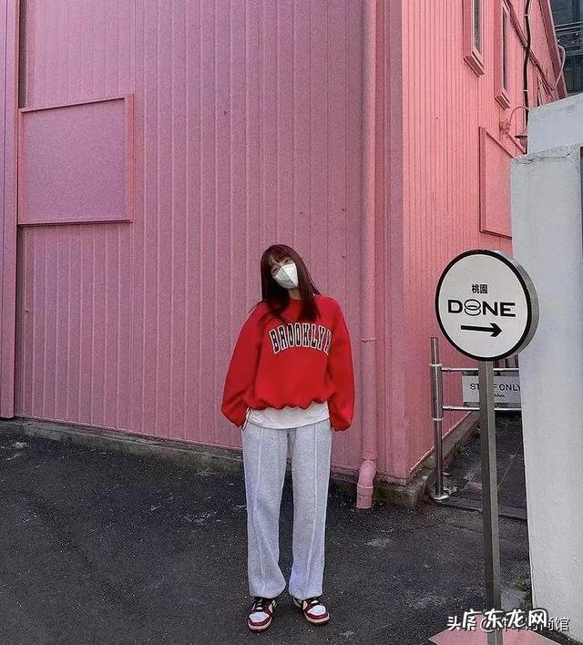 西装搭连帽卫衣好看不 西装怎么搭连帽卫衣