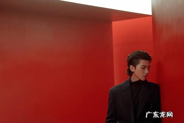 prada2022春夏男装时装秀回归自然 prada2022春夏男装时装秀