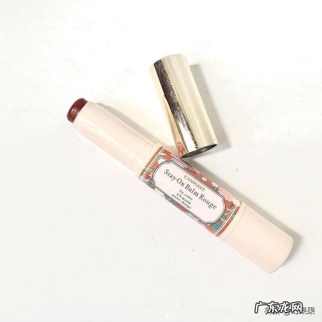 很简单但是很绝的妆容 简单又好看的妆容可以理解为素颜