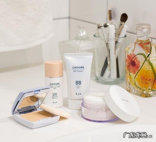 很简单但是很绝的妆容 简单又好看的妆容可以理解为素颜