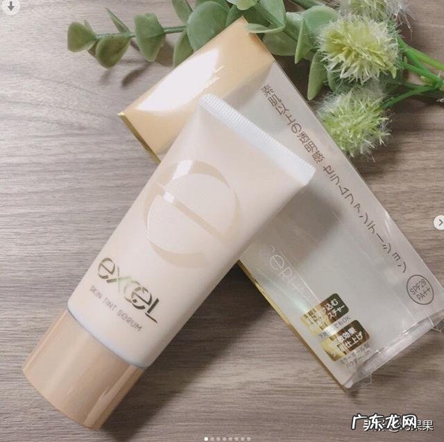 很简单但是很绝的妆容 简单又好看的妆容可以理解为素颜