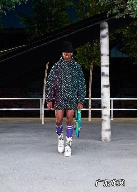 2022路易威登新款衣服男 路易威登2022秋冬男装时装秀