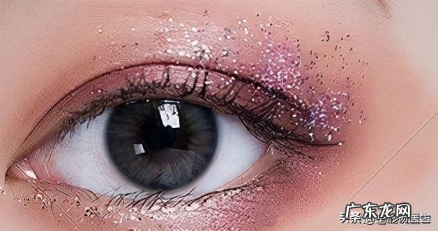 双眼皮手术当天准备什么 双眼皮手术前必须知道什么