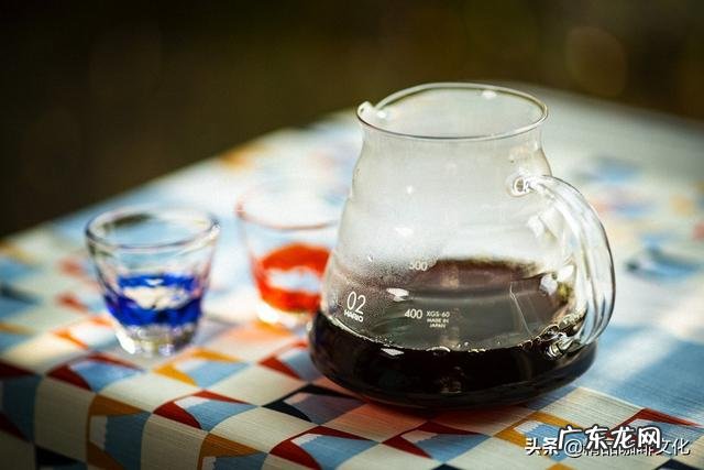 手冲咖啡到底是什么?有专业人士聊一聊吗?