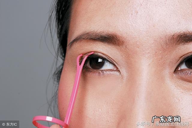 五一适合割双眼皮吗 暑假适合割双眼皮吗