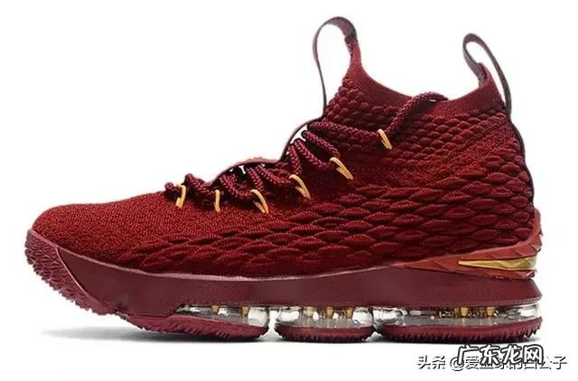 本人身高175体重80KG打球偏内线有什么球鞋推荐?