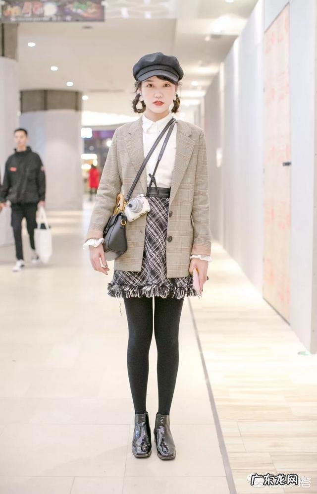 请问过膝长袜适合哪种腿型? 小个子粗腿适合的长袜