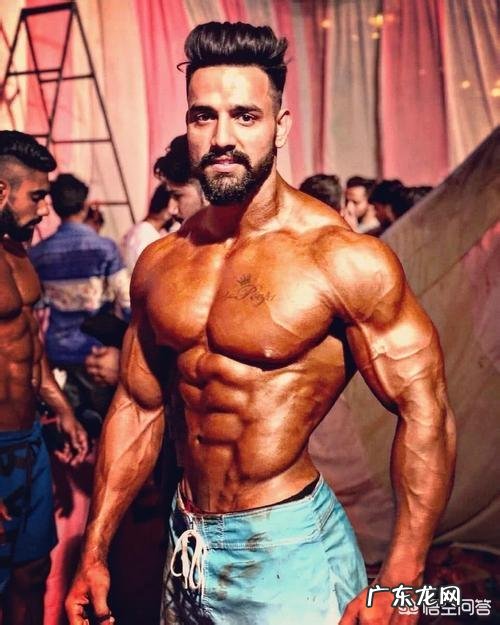 举铁或跑步训练后,浑身酸痛,休息还是继续练呢?