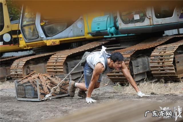 举铁或跑步训练后,浑身酸痛,休息还是继续练呢?
