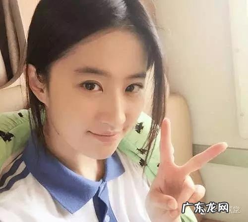 割了双眼皮显老怎么画眼妆 双眼皮割宽了怎么画眼妆好看