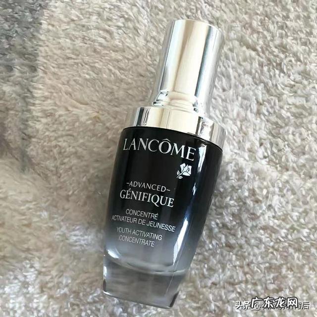 适合油性痘肌的精华有哪些？