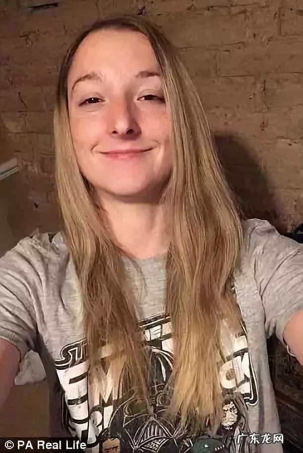 减少洗头发次数不用洗发水 洗头不用洗发水可以让头发变多吗