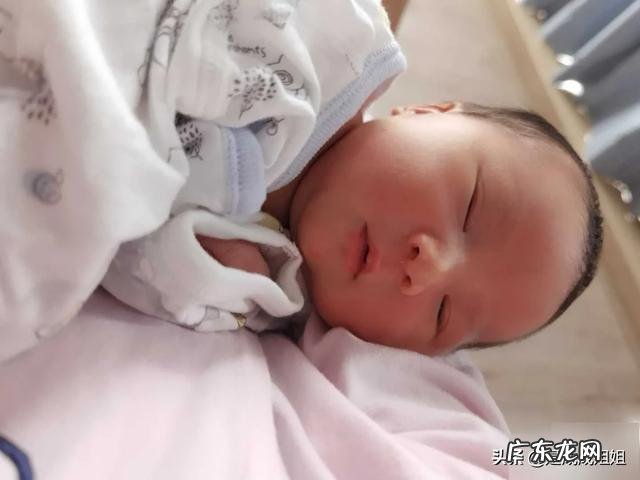 母乳喂养对哺乳妈妈有哪些益处呢?纯母乳喂养瘦的快吗?