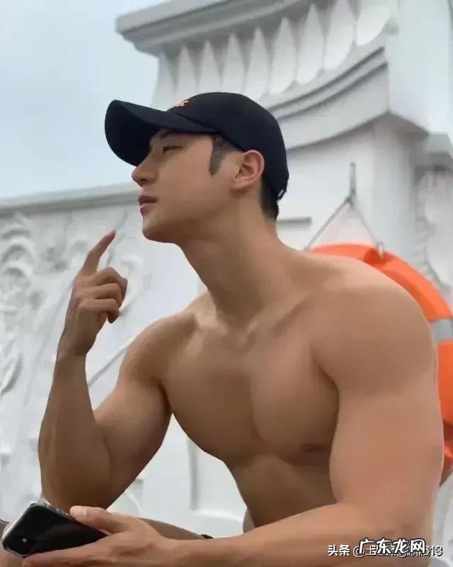 为了一个更好的自己,花钱去健身房真的值得吗?