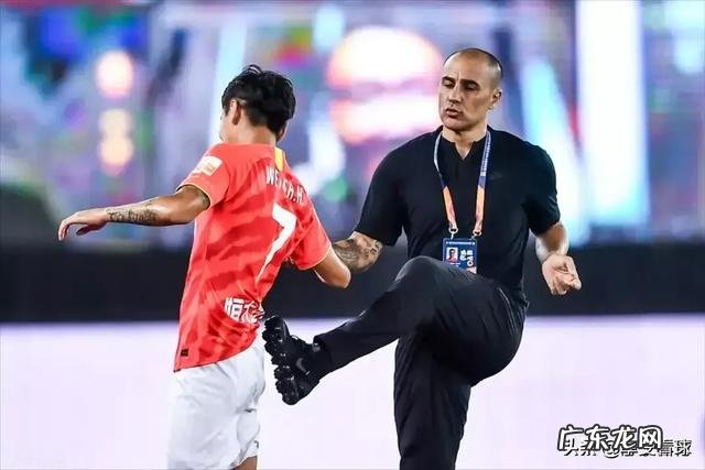 大家都喜欢韦世豪踢球的性格吗?