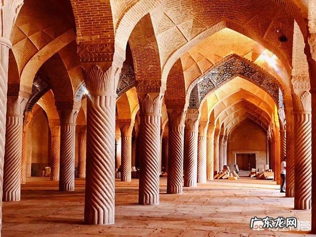 请问大家一个人出国旅游过吗?请问大家去的是哪些国家,怎么样?