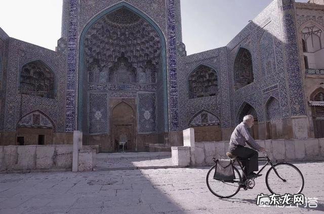 请问大家一个人出国旅游过吗?请问大家去的是哪些国家,怎么样?