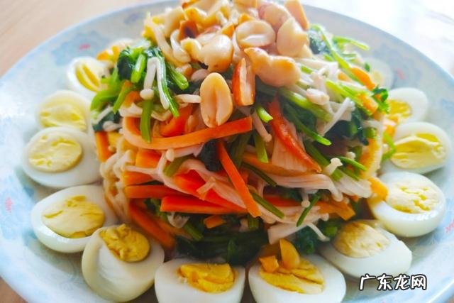 红萝卜丝能不能和金针菇一起炒？怎么做好吃？