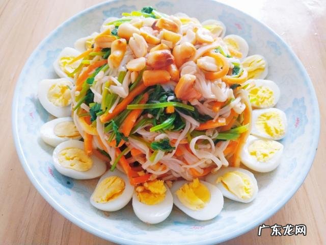 红萝卜丝能不能和金针菇一起炒？怎么做好吃？