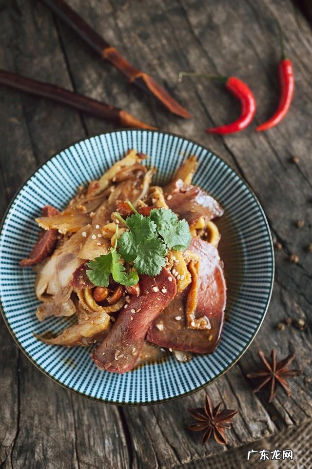 夫妻或者情侣之间必须有秘密吗?为什么? 情侣之间应该彼此有秘密吗