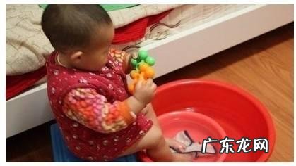 三岁半小孩风寒感冒了请问用什么泡脚好？