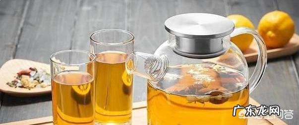 请问晚上睡觉耳朵痒感觉快到脑子里了是咋回事?