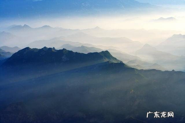 古诗和词是两种体裁吗?现在诗多见而词鲜有,写词很难吗?