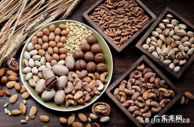 早上吃完蛋白粉还需要吃早餐吗?