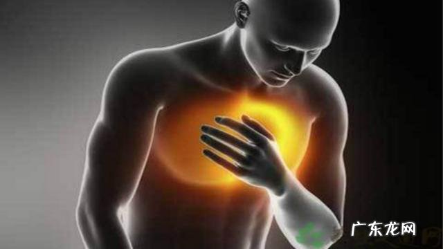 冠心病患者经常出现烦躁不安出汗心律加快是什么原因？