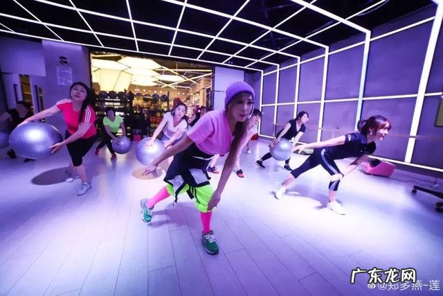 明星私教不想让你知道的减肥操,在家轻松瘦10斤