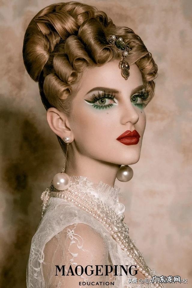 彩妆化妆全套教程图解 彩妆教程日常化妆高清图