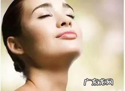 请问大家我想瘦双下巴,用什么方法比较好呢?