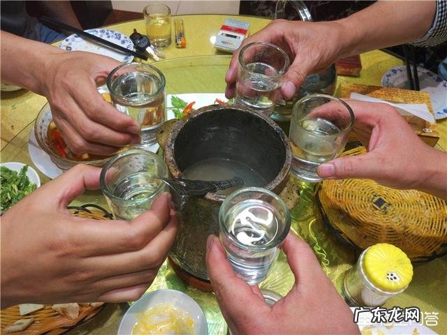 为什么朋友之间吃饭,有的人总是不掏钱?