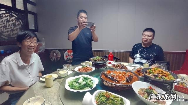 为什么朋友之间吃饭,有的人总是不掏钱?