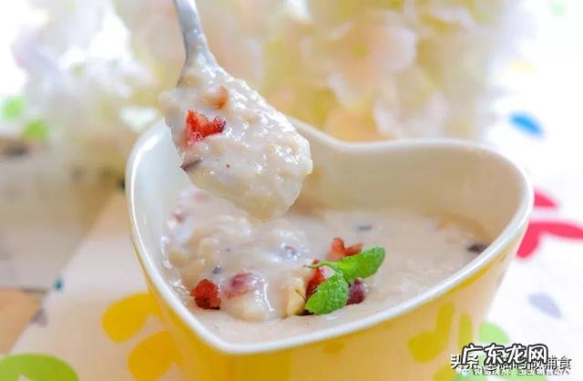 母乳宝宝添加辅食后怎样控制喝水量?