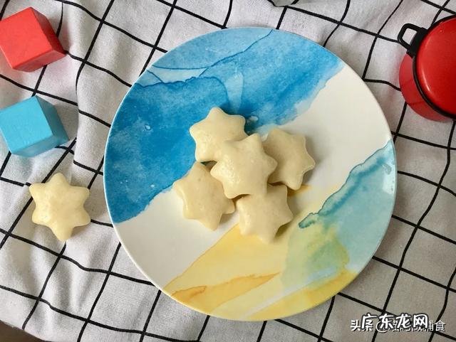 母乳宝宝添加辅食后怎样控制喝水量?